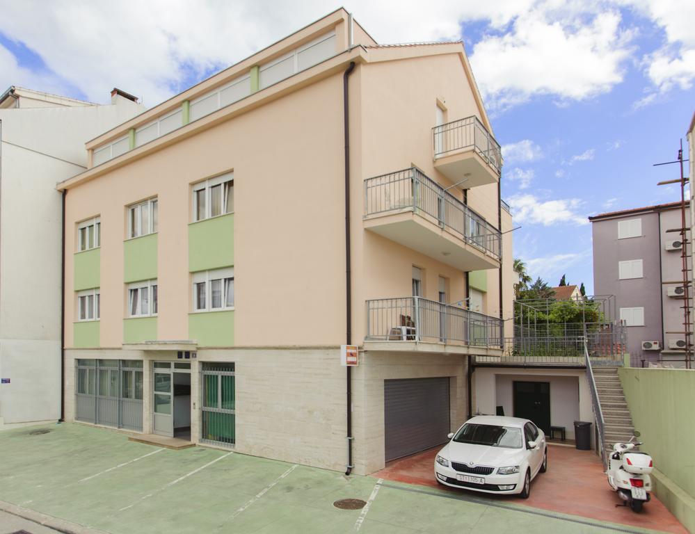 Amigo Comfort Apartments Сплит Экстерьер фото